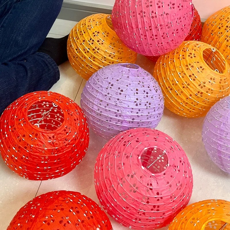 Colorful Cut Out Paper Lanterns Spring Festival and Mid-Autumn Festival DIY Handmade Lanterns Ancient Style Wedding Decoration Kidsren's Holiday Hangings