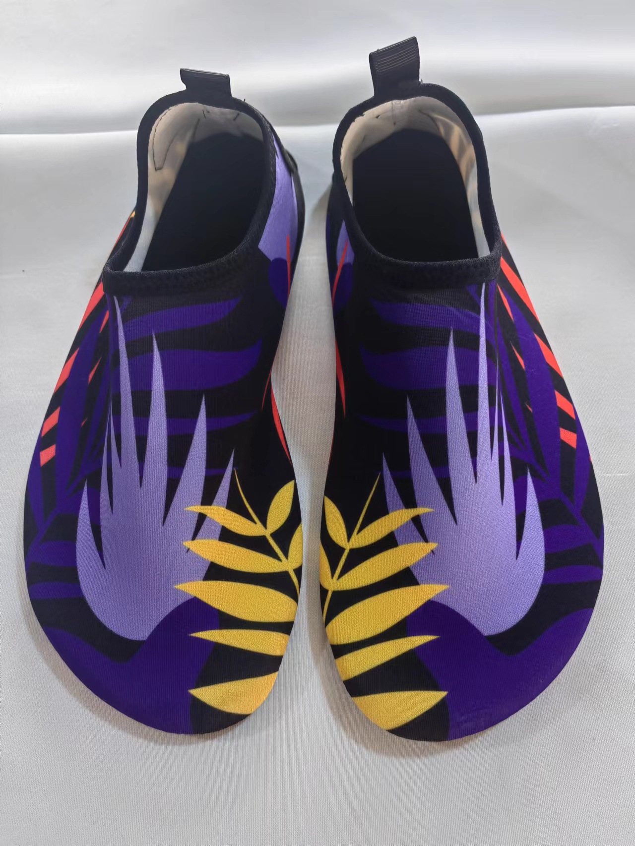 Picture of Cross-Border Beach Shoes for Women, Non-Slip Outdoor Wading and River Tracing Shoes, Indoor Sports Floor Yoga Shoes, Rubber Puncture-Proof