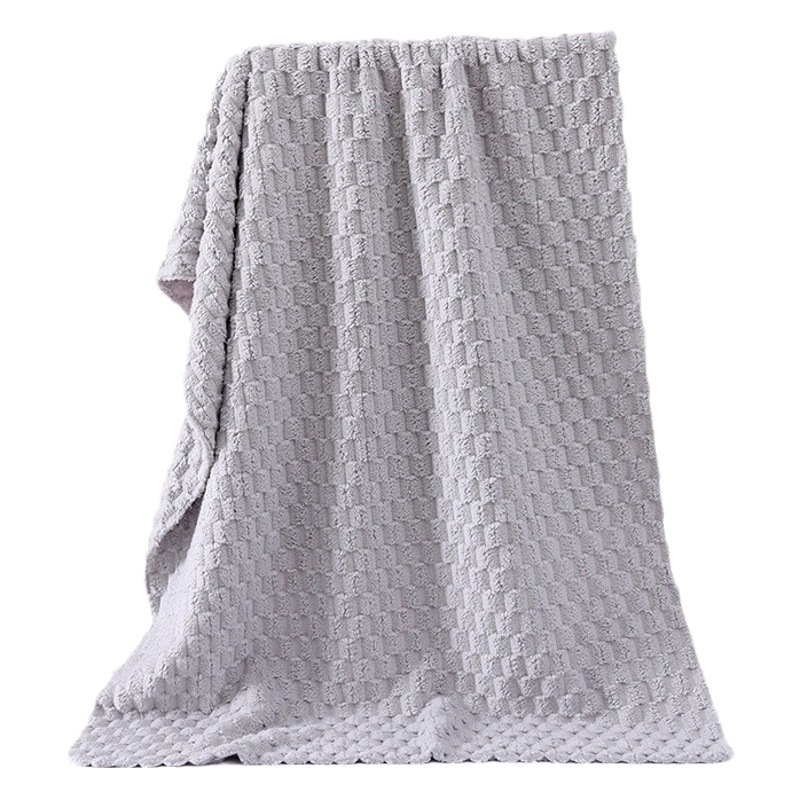 Polyester brocade jacquard absorbent cloud velvet bathrobe home clothes bedding blanket Golden Turtle velvet wholesale single double-sided coral velvet