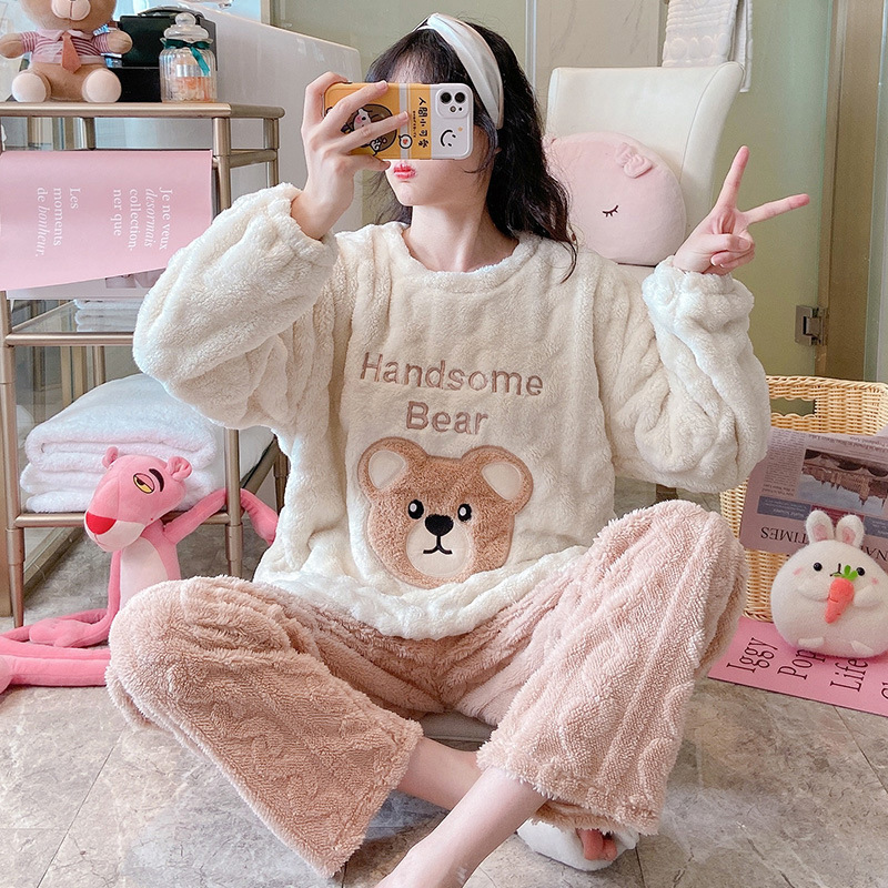 Autumn and Winter new sweet cartoon pullover pajamas women's twist velvet suit simple casual outerwear homewear