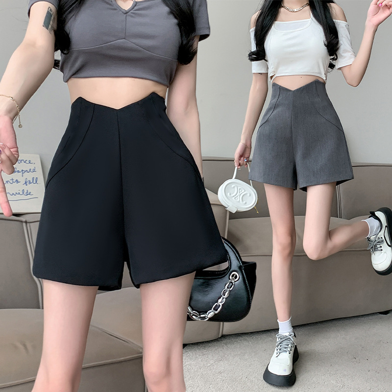 Black Suit Shorts for Women, Large Size, Super High Waist, Slimming Look, Wide Leg, A-Line Casual Pants, Autumn and Winter Asymmetrical Belly-Covering Boot Pants