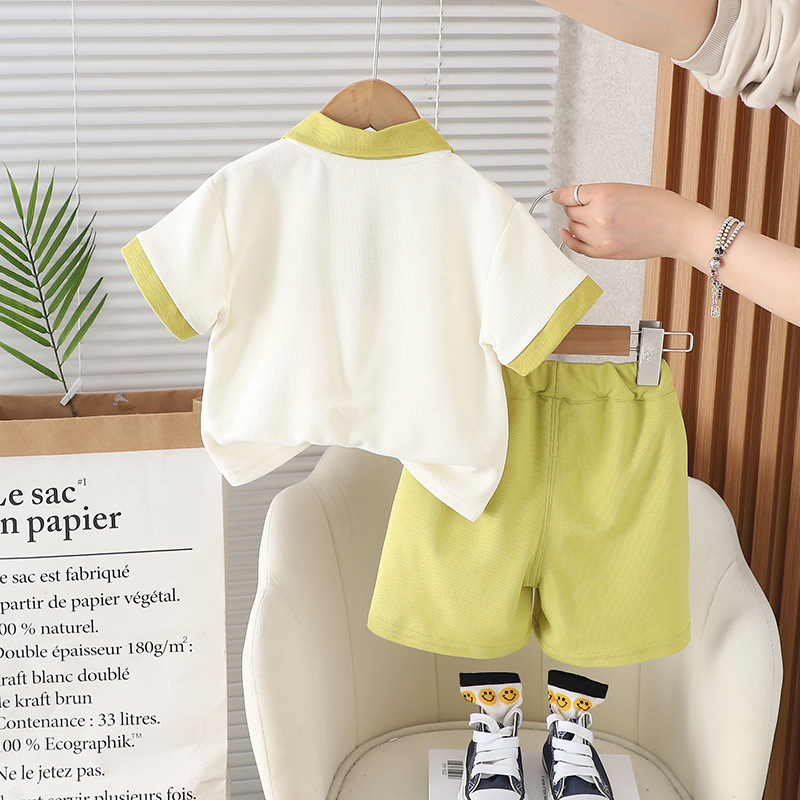 Picture of Boys Summer Short-sleeved Suit New Korean Style Handsome Boys Summer Chest Collar Bear Short-sleeved Suit