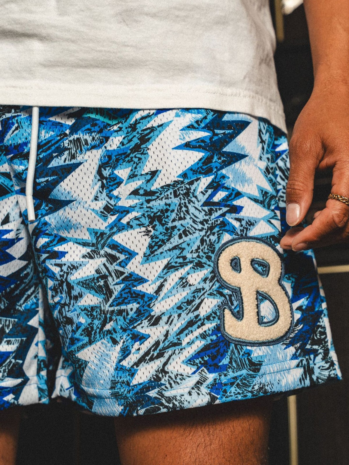 American Trendy Brand Shorts Signal Interruption Series Mesh Loose Large Size Casual Sports Knee-Length Beach Swimming Trunks for Men