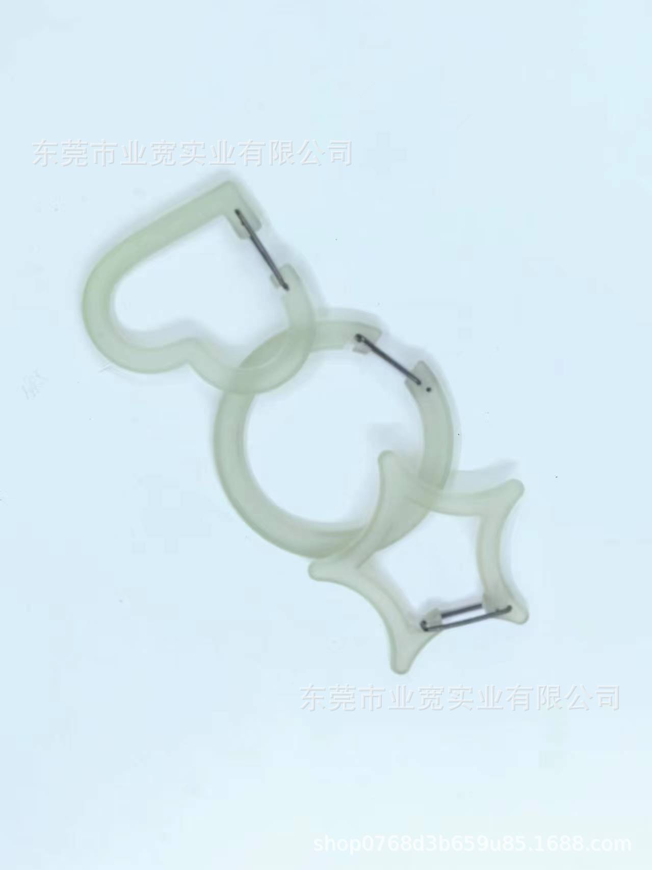 Picture of Japanese dopamine color love star round ring buckle key chain pendant buckle combination cute