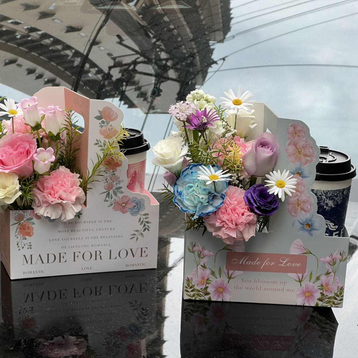Portable flower box coffee flower box milk tea cup flower packaging flower arrangement gift box floral portable flower bag cake flower box