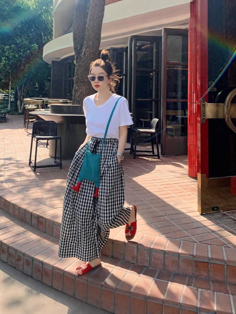 Picture of Summer New 2025 New Arrival Plaid Wide-Leg Culottes Elasticated High Waist Slimming All-Match Trousers Loose Casual Pants for Women