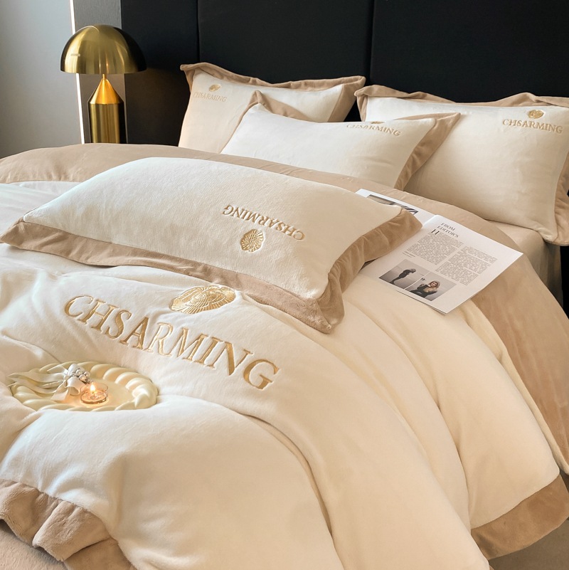 Winter Thickened Milk Velvet Four-piece Set Double-sided fleece-lined Coral Velvet Flannel Bed Sheet Quilt Cover Bed Cover Three-piece Set