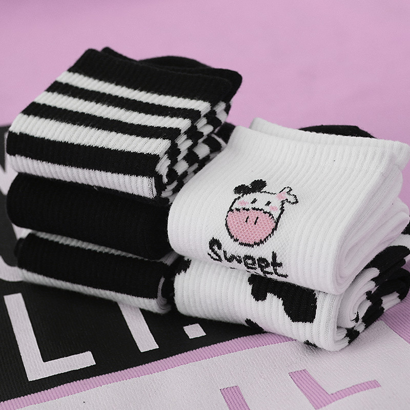 Socks Women's Spring and Summer Classic Black and White Cow Japanese Style Mid-Tube Socks Harajuku Distinctive Fashionable Socks Ins Sports Skate Socks