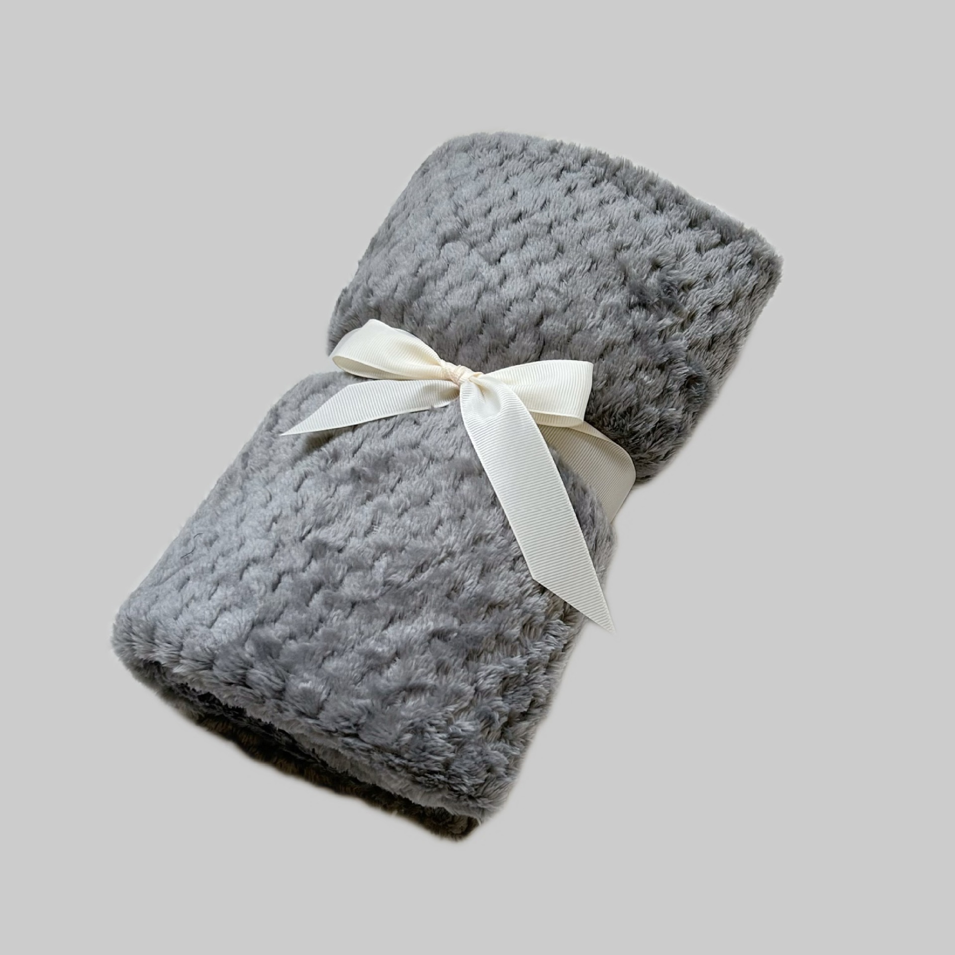 Picture of Pineapple Mesh Flannel Small Blanket Coral Fleece Cover Blanket Sofa Blanket Office Single Lunch Break Blanket Air Conditioning Blanket