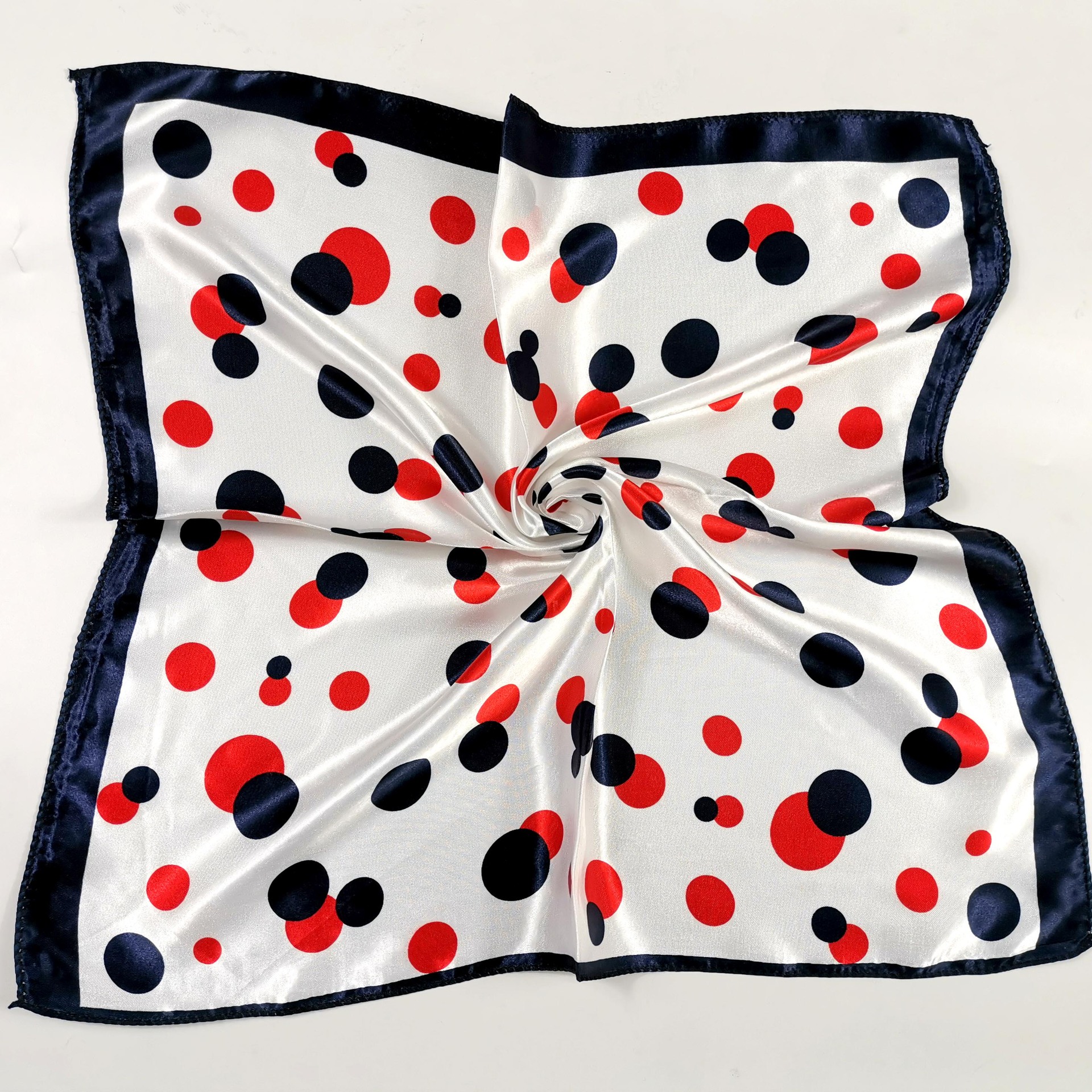 Picture of Korean Style New Autumn and Winter Small Silk Scarf Women's Imitation Silk Versatile Professional Small Square Scarf Manufacturer Wholesale Hangzhou Silk Scarf