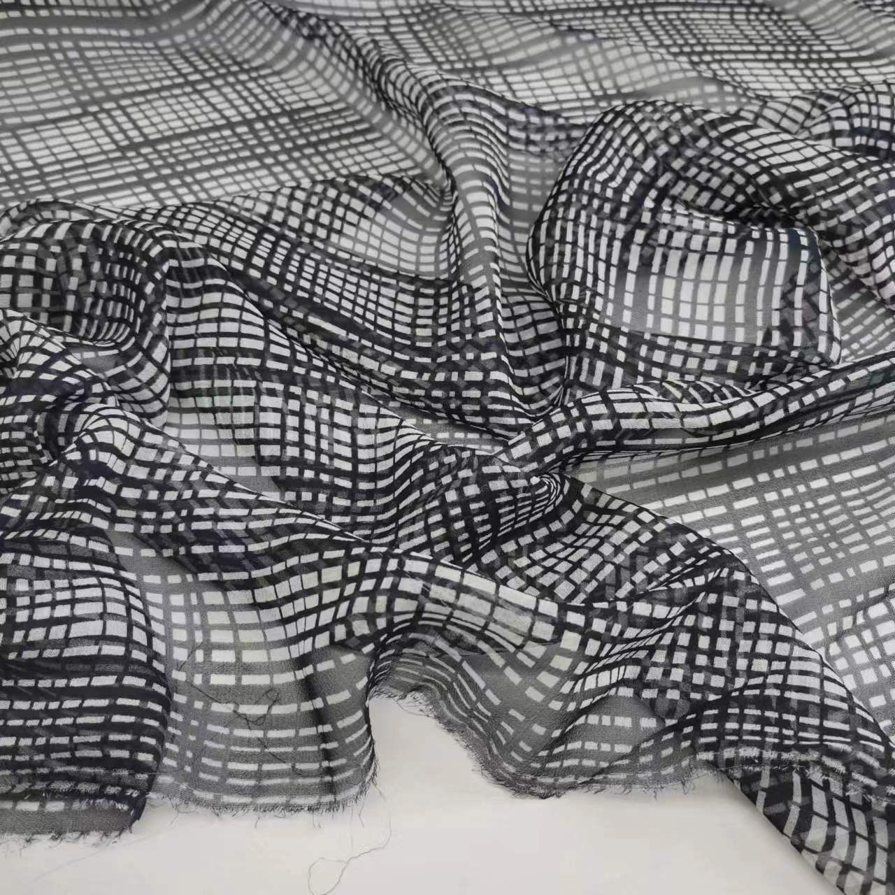 Special Price Silk Jokey Fabric Navy Blue Plaid Mulberry Silk Breathable Fabric