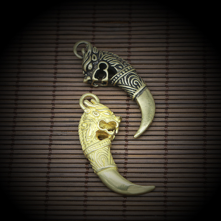Handmade Brass Wolf Tooth Keychain Pendant Car Key Pendant Personalized Pendant Wild Retro Exquisite