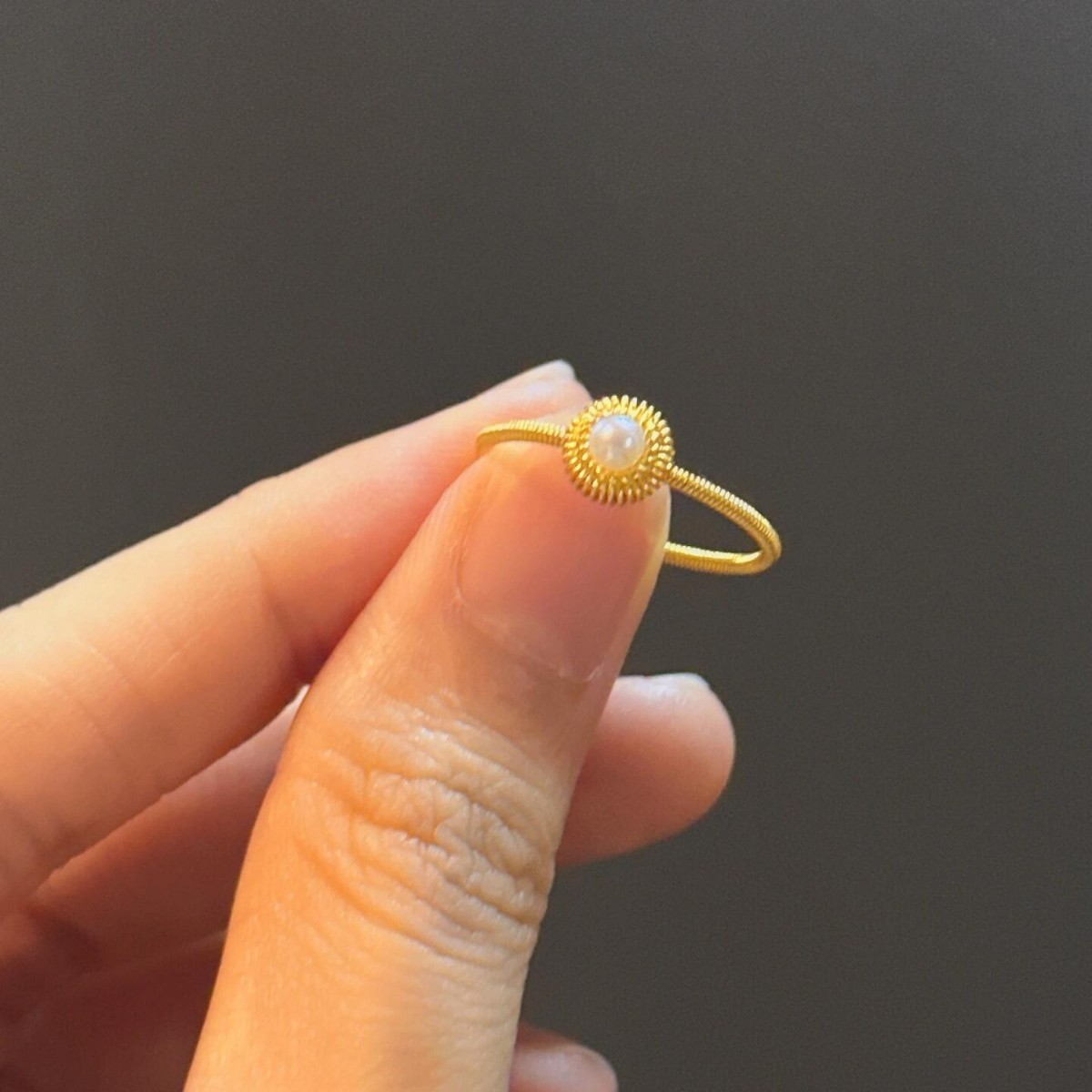 Elegant Light Luxury Fashion All-match Women's Ring Single Pearl Luxury High-end Niche Design Exquisite Ring