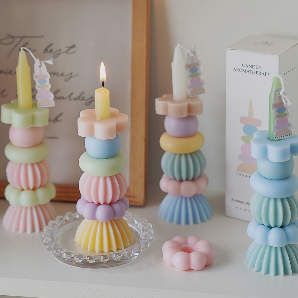 Creative hand-in-hand gift small wax candle atmosphere fragrance girl handmade gift modeling wax stacking music aromatherapy candle