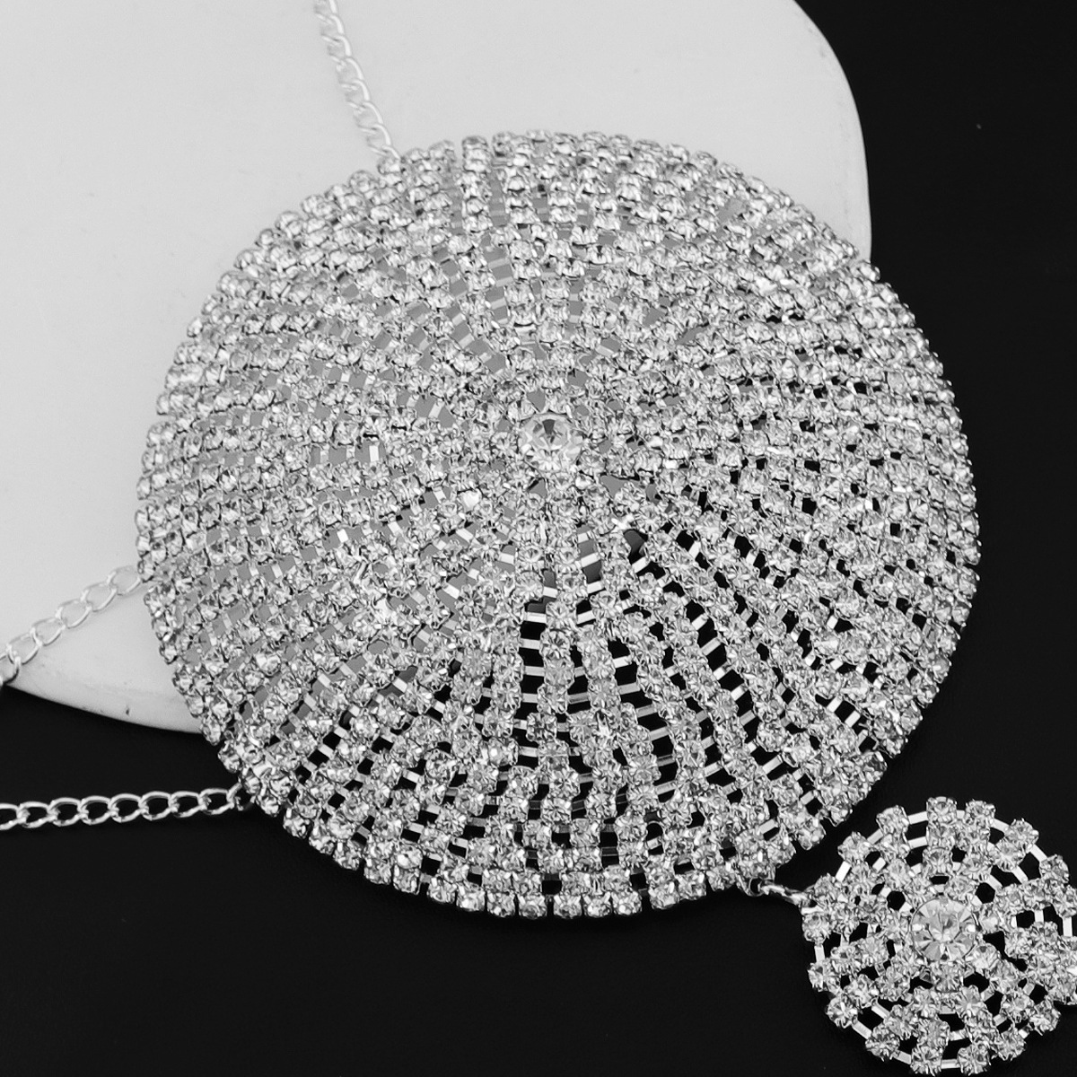 Picture of Europe and the United States cross-border hot full diamond bra nightclub party sexy exaggerated flash diamond bra net red body chain accessories