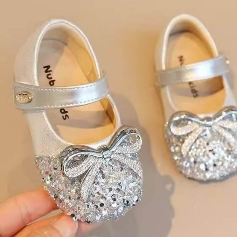 One Year Old Shiny Girls Leather Shoes Princess Shoes Spring and Autumn New Soft Sole Baby Girl Crystal Toddler Shoes Children's Shoes silver