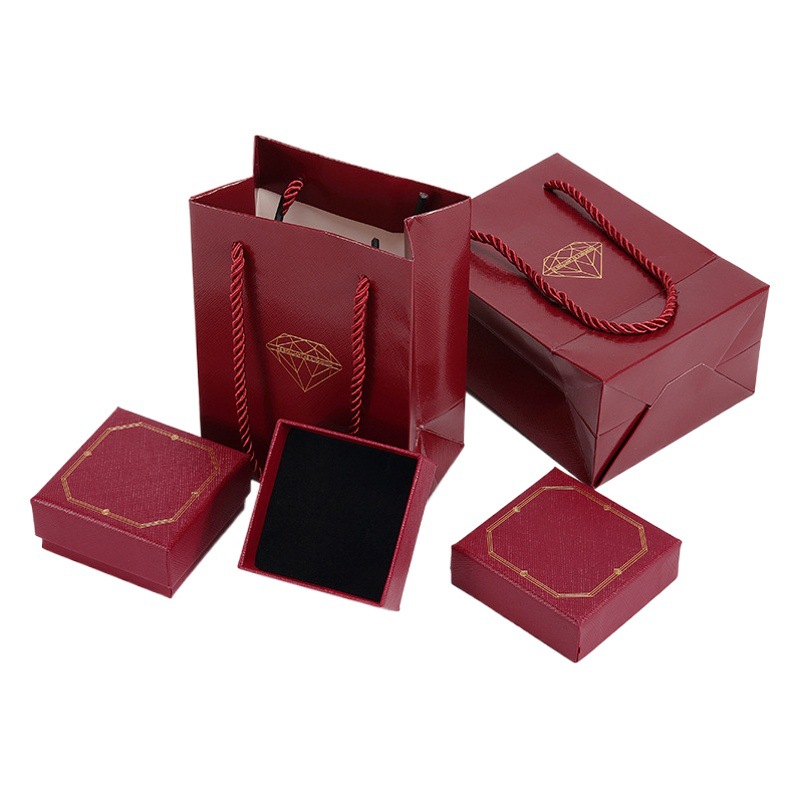 In stock classic red plaid jewelry box high-end vintage earrings necklace box ring earrings badge gift box