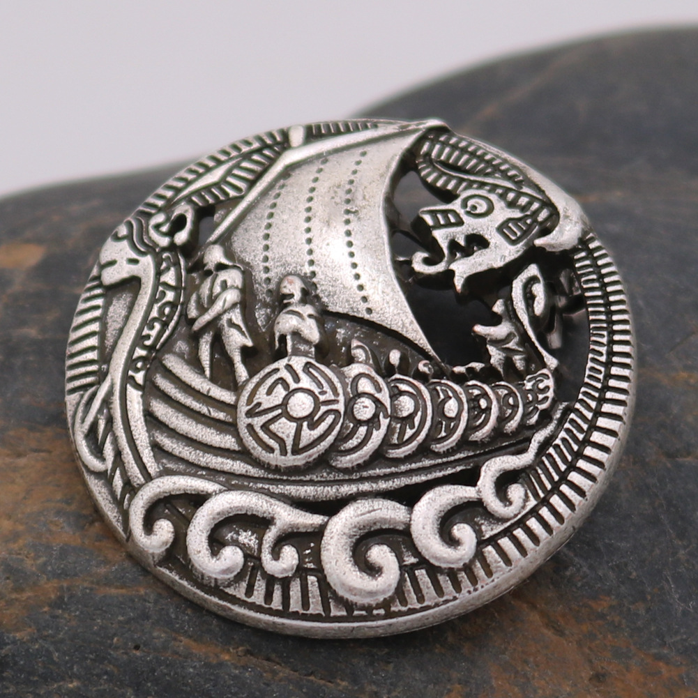Picture of Cross-border explosions Celtic Viking warship brooch pin retro metal brooch European and American fashion jewelry wholesale