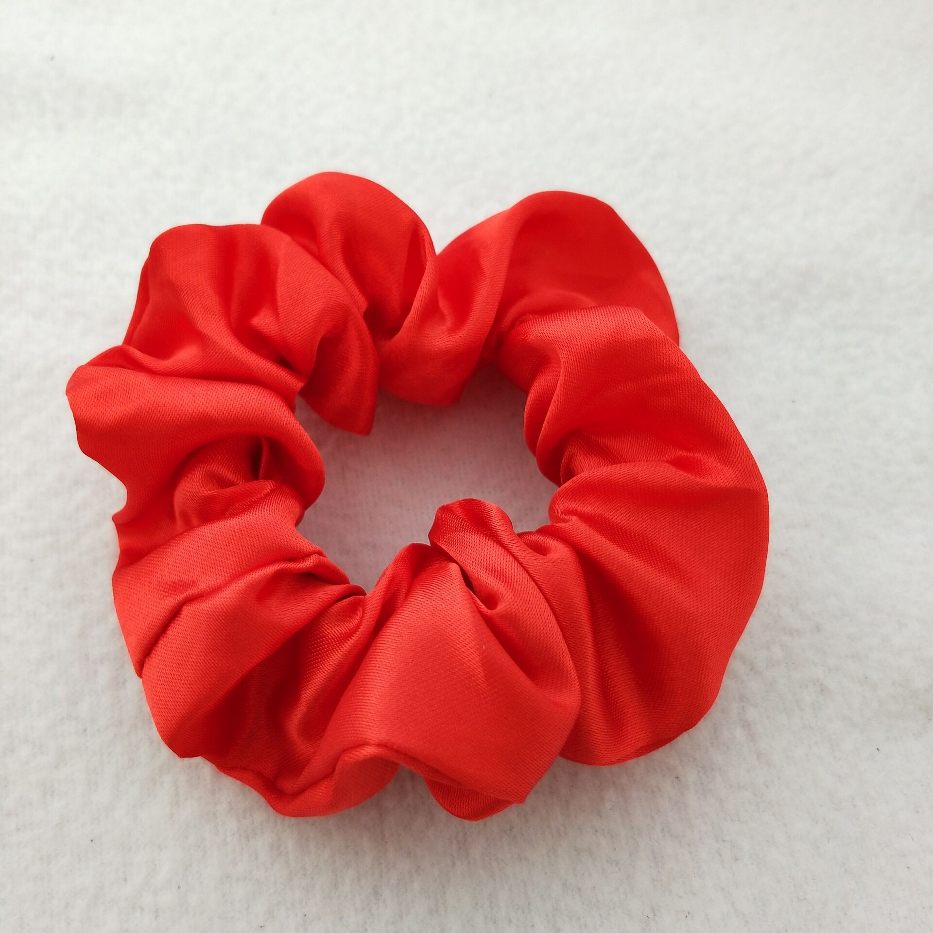 Picture of Cross-Border Amazon Satin Fabric Satin Scrunchie for Women, High-End Bun Hair Tie