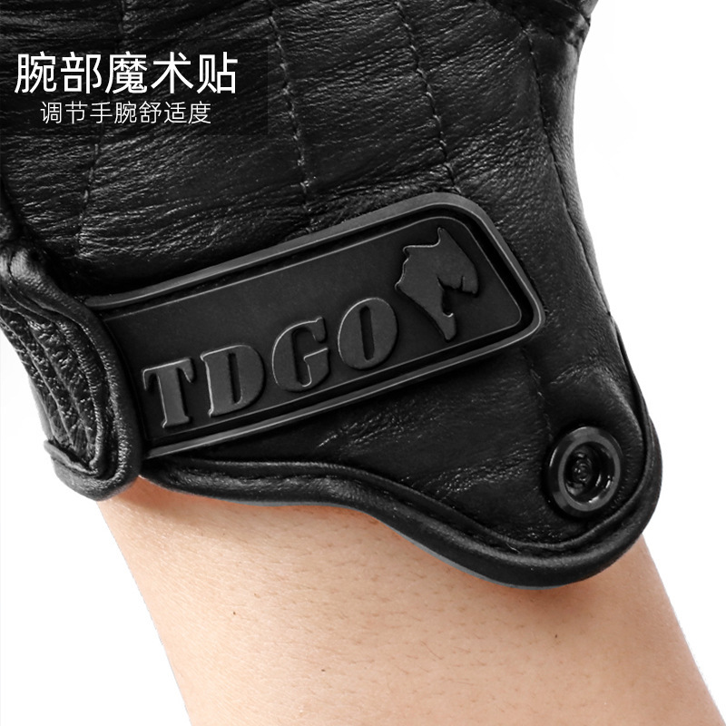 Picture of Summer Half Finger Riding Gloves Leather Gloves Summer Riding Gloves Touchscreen Efficient Breathable Motorcycle Gloves