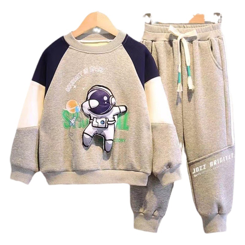 Boys' cartoon letter top casual pants Korean style spring and autumn suit 2024 New style children's western style two-piece suit