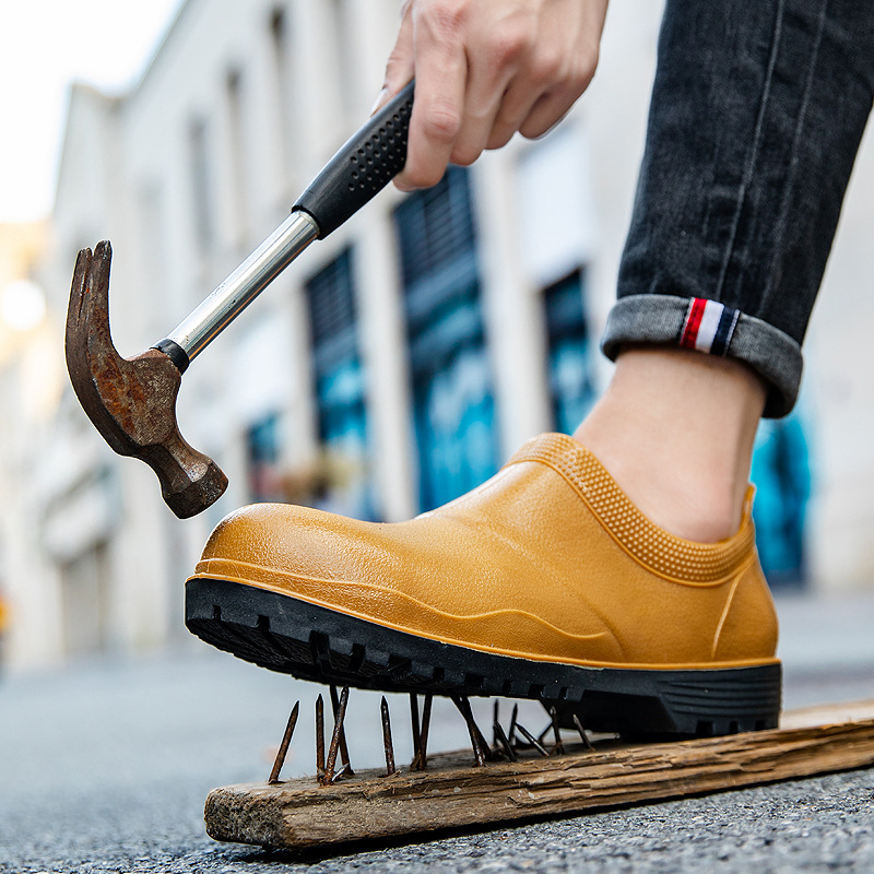 New rain boots chef shoes for men, autumn steel toe steel soles, work low-top rain boots for men, black labor protection water boots for men