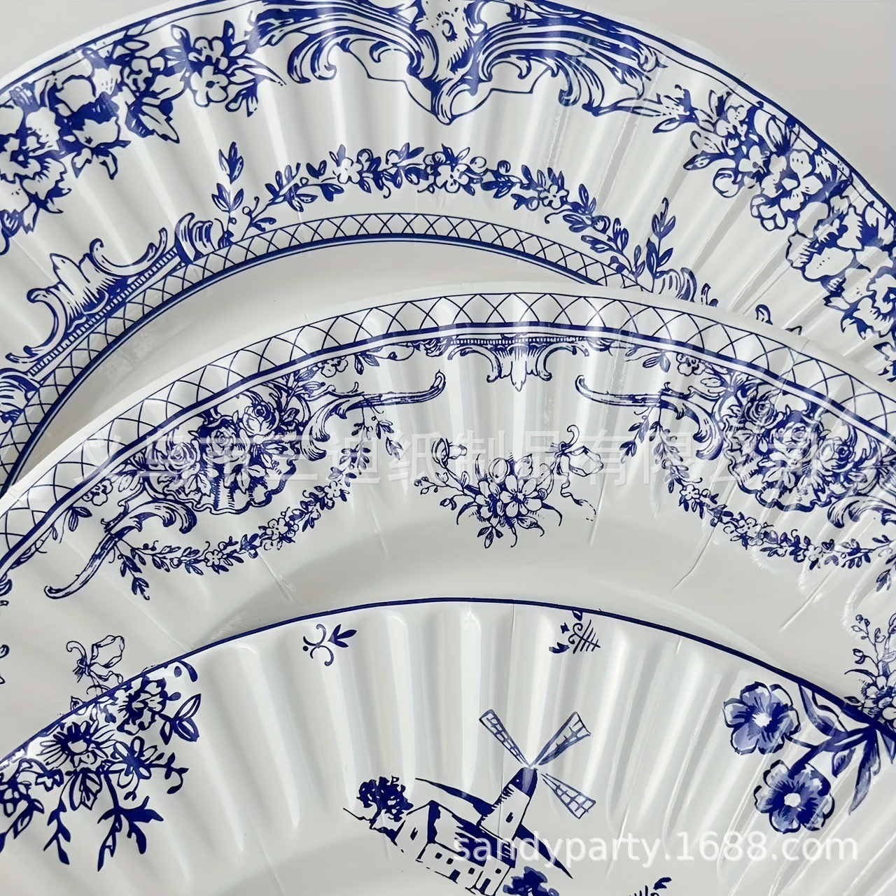 Picture of Disposable Paper Plate Blue and White Porcelain Printed Large Flat Plate Party Party Decorative Plate Dim Pot Plate Picnic Spring outing Tableware