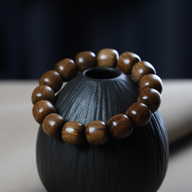 Picture of Black pear old beads men and women hand string text play beads beads mahogany popular jewelry wooden jewelry