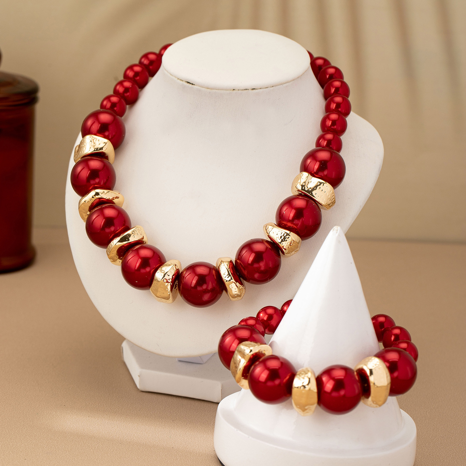 European and American simple style fashion personality design red imitation pearl necklace bracelet two-piece women's high-end feeling