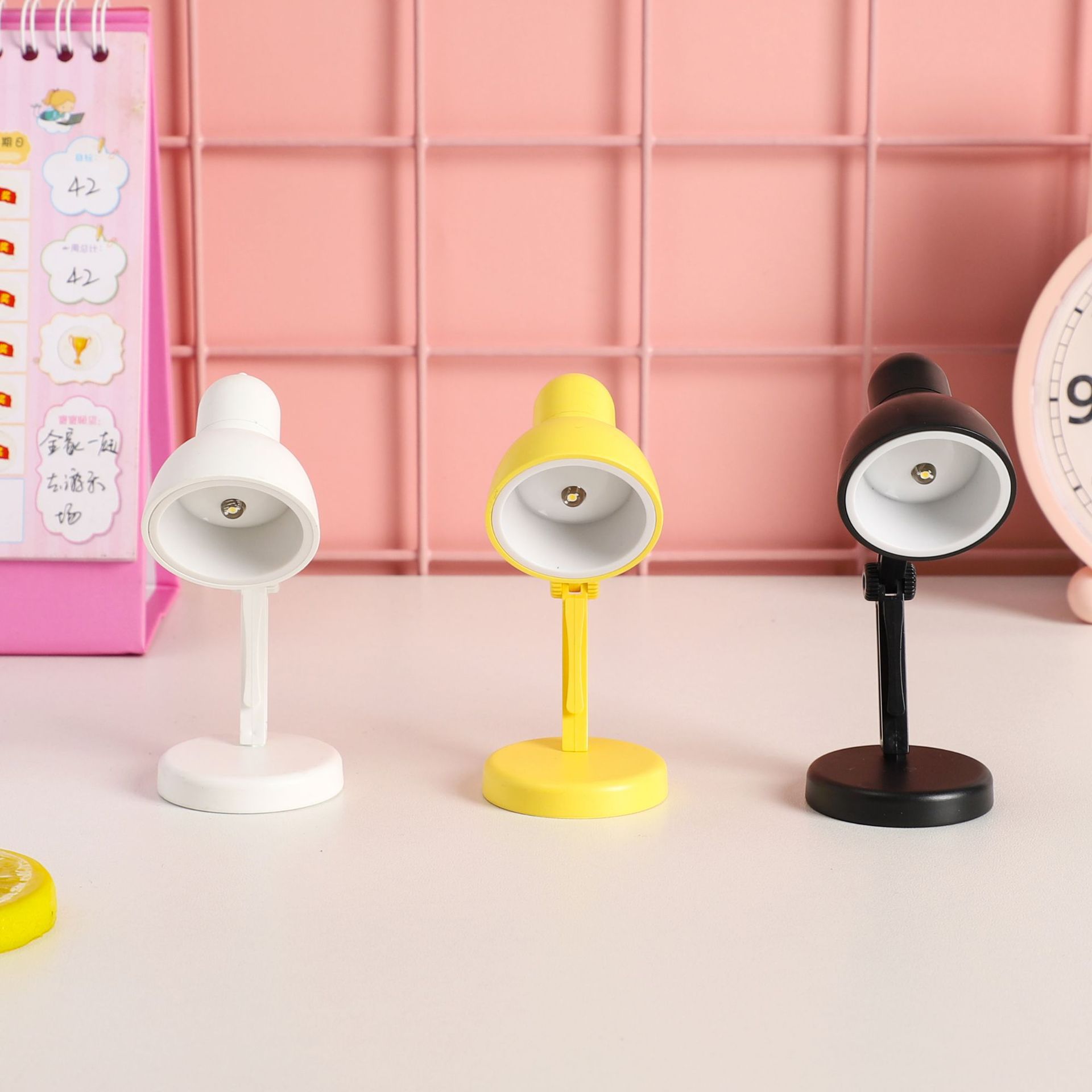 Creative Cute Mini Desk Lamp Led Foldableing Portable Small Desk Lamp Magnetic Warm Color Mini Cute Desk Lamp