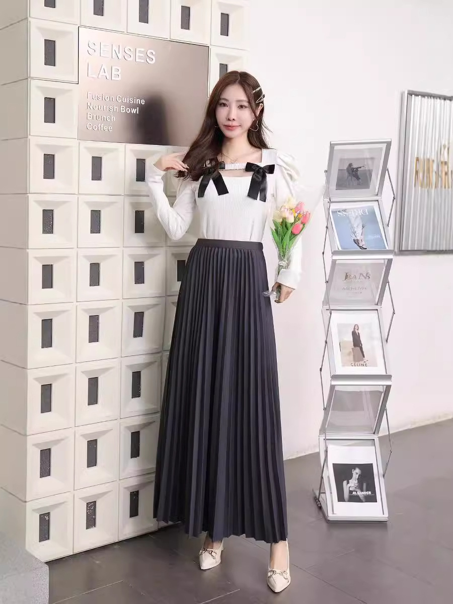 Long Pleated Skirt 2024 New Simple Long Ankle High Waist Slimming Pleated Skirt Hip Covering Over-the-knee Long Skirt