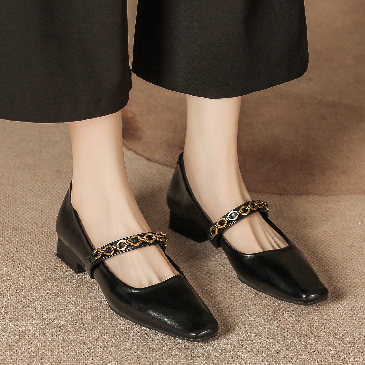 Light Luxury Retro Huizhou Slip-on Women's Shoes Soft Bottom Black French Single-layer Shoes Square Toe Thick Heeled High-end Mary Jane Shoes