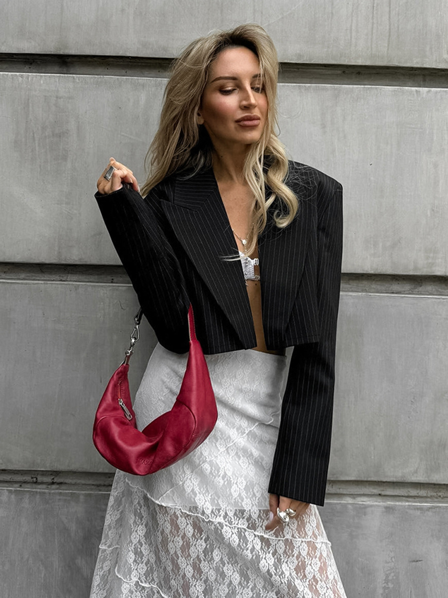 2025 Autumn New Retro French Black Striped Small Suit Women's Professional Fashion Short Jacket Wholesale Women's Clothing