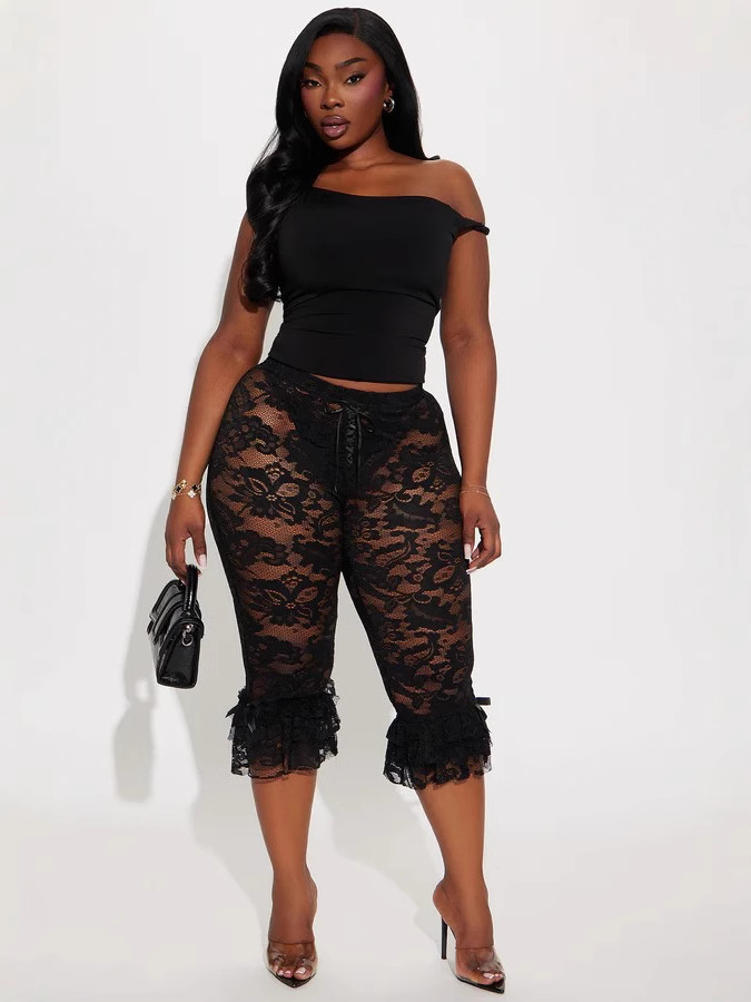 2025 early spring Amazon new sexy lace hollow European and American cross-border hot girl women's see-through cropped pants