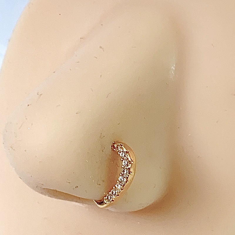 Picture of Cross-border Accessories Heart-shaped Zircon Flower Copper Nose Decoration False Nose Ring Earrings Women's Fresh Ins Style High-end Jewelry
