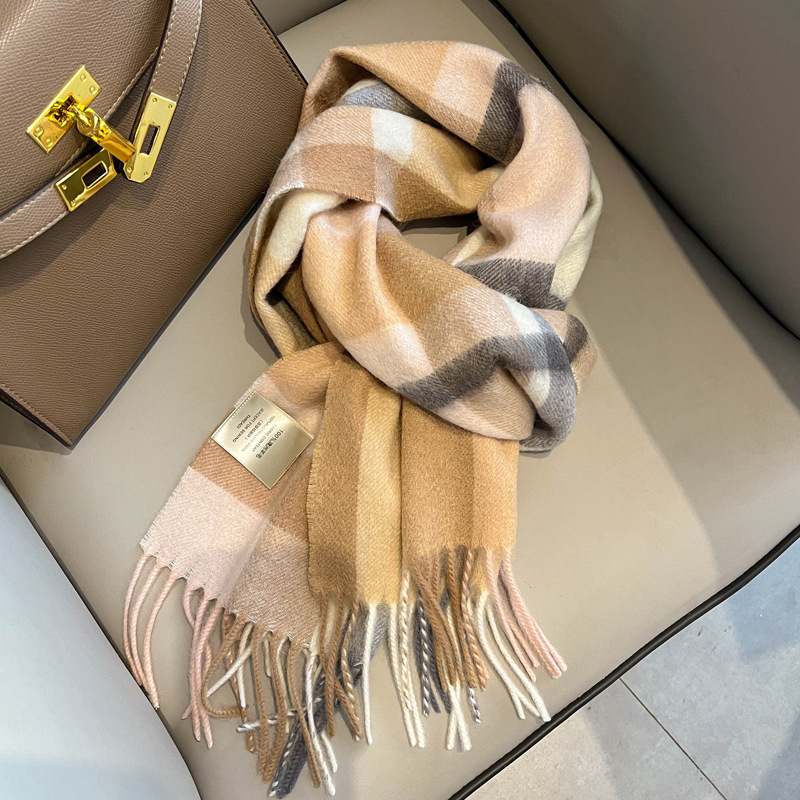 Picture of 2025 New British Wool Scarf Women's Autumn and Winter Plaid Warm Fashion Easiest for Match Middle-Aged Ladieswear's Scarf Gift