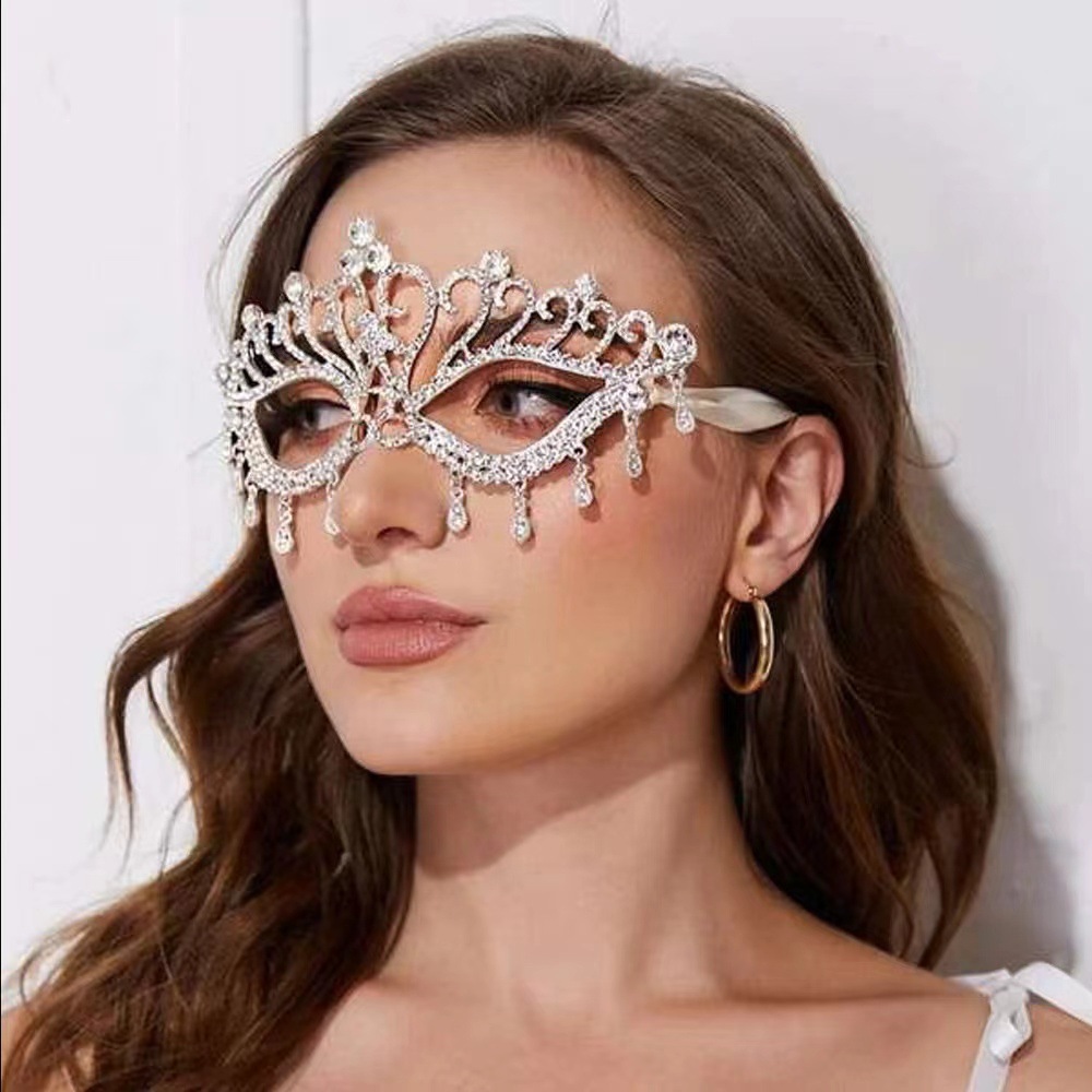 Picture of Bridal Ball Mask Headwear European and American Wedding Party Accessories Rhinestone Tassel Covering Party Dress Accessories
