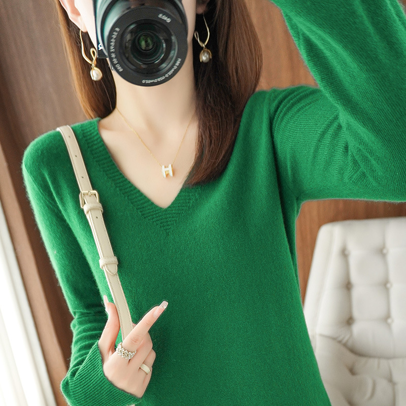 Picture of 2025 Spring New Pure Color V Neck Knitted Bottoming Shirt Pullover Slimming Look Sweater Thin Style Western Style Inner Wear
