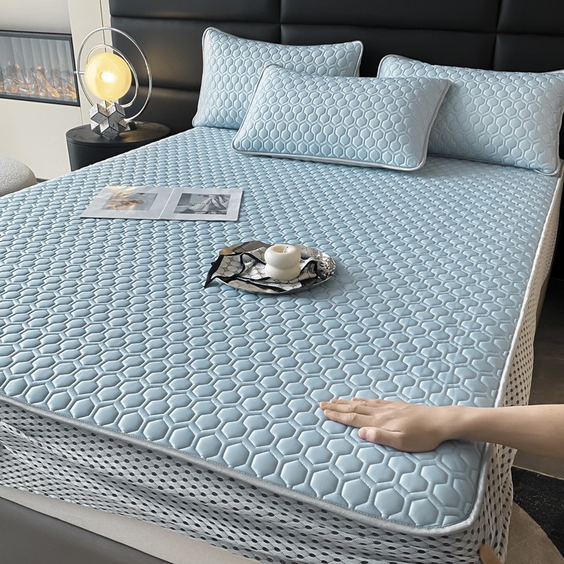 Picture of Class a Natural Latex Mat Set Air-Conditioned Mat Three-Piece Set Fitted Sheet Student Dormitory Summer Quilt Washable