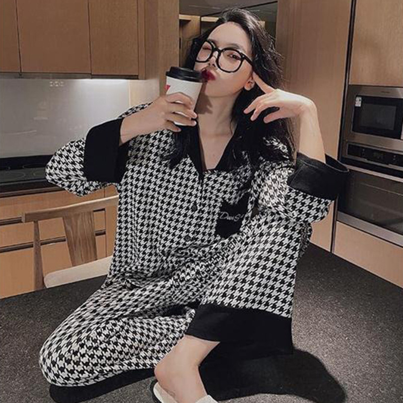 Net red style Japanese black and white pattern pajamas women's spring and autumn long sleeve trousers summer milk silk home clothes suit wholesale