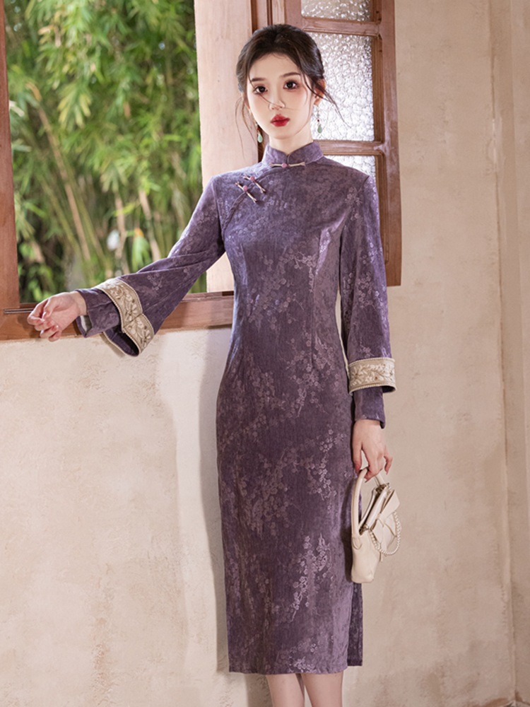 Beizhi Rhyme Purple Plain Elegant Lady Fan New Chinese Style Improved Inverted Large Sleeve Cheongsam 2024 Autumn New Daily Wear