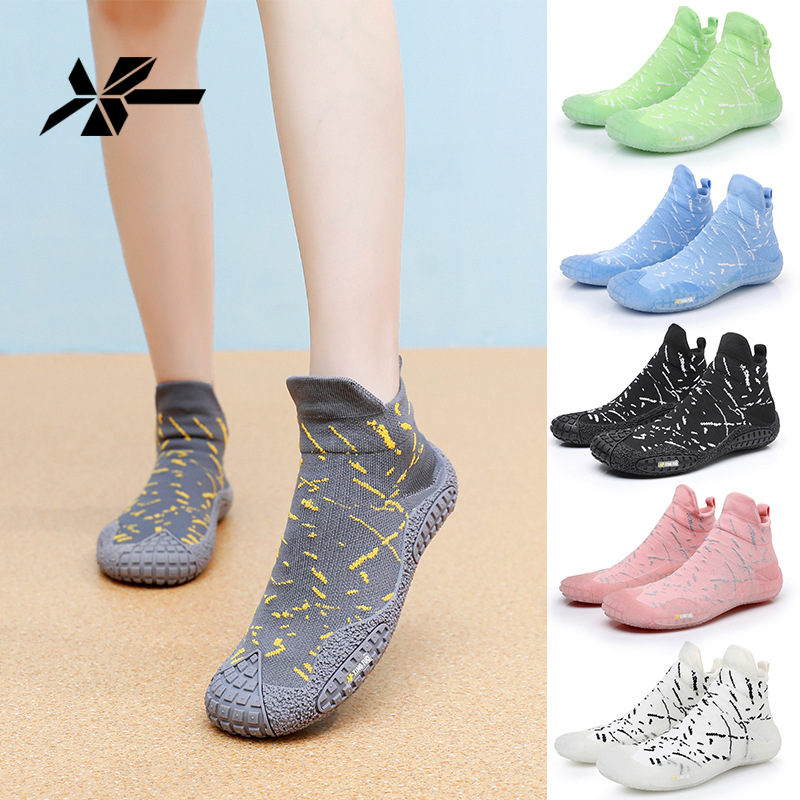 Picture of Beach Shoes Xingtuo Multifunctional Outdoor Sports Shoes Swimming Yoga Casual River Tracing Shoes Adult Men and Women Diving Shoes