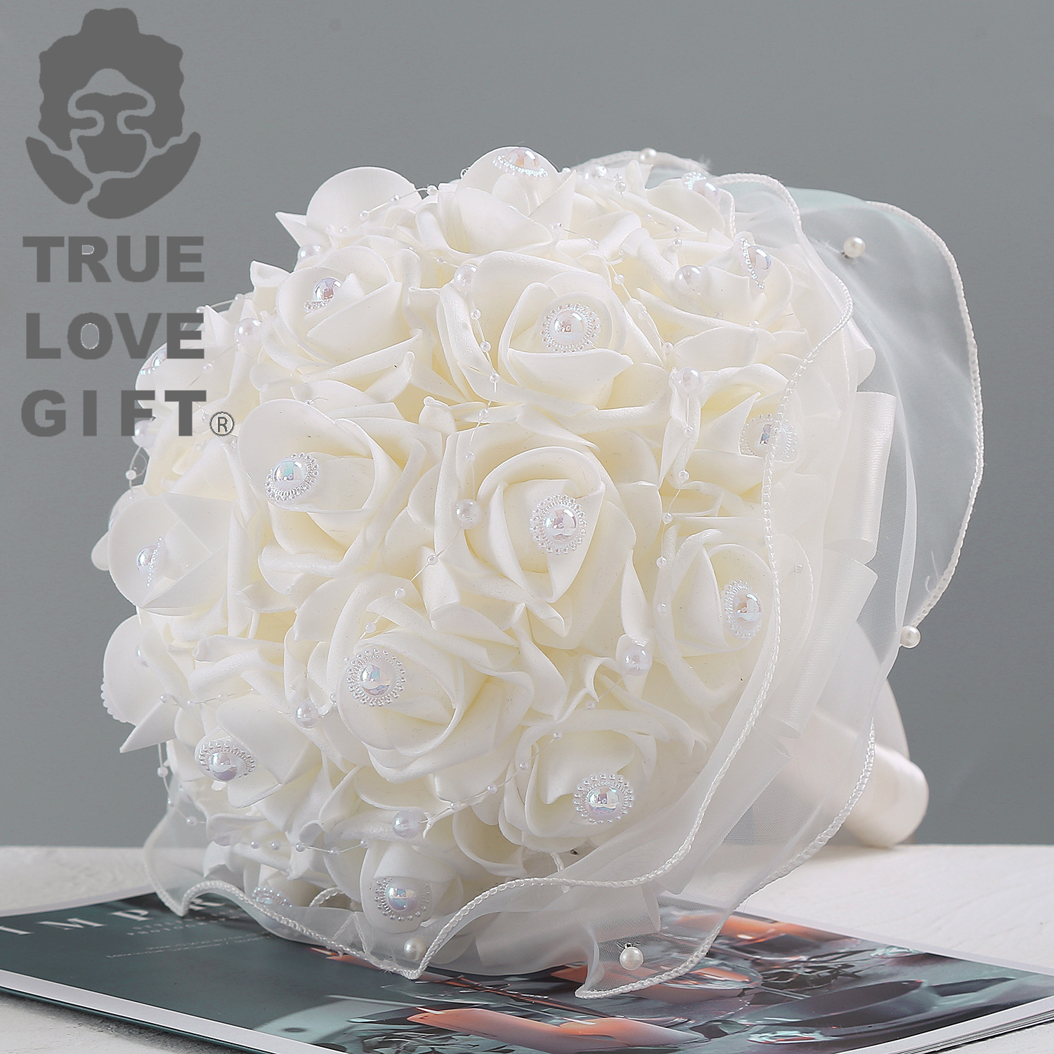 European and American Rose Simulation Hand-held Mesh Ribbon Love Romantic Wedding Pledge Wonderful Handmade Hand-held Flowers