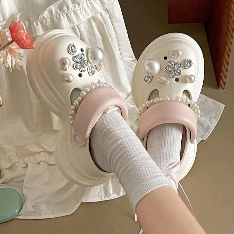 Pearl-Style Slip-On Non-Slip Thick-Soled Clogs for Women 2025 New Summer Outdoor Slippers with a Soft Cushioned Feel
