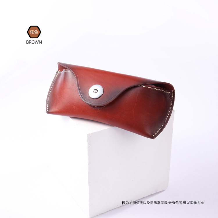 Picture of 2025 New High-end Glasses Case Genuine Leather Original Vintage Handmade Glasses Case Vegetable Tanned Leather Fish-eye Buckle Glasses Bag