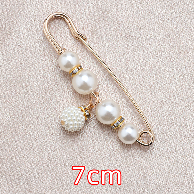 Picture of Pants Waist Pin Trousers Waist Big Change Small Artifact Anti-Exposure Clothing Shirt Accessories Small Fresh Brooch Jewelry