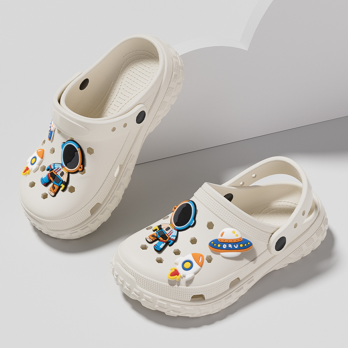 Picture of Children's Slippers Girls' Summer Cave Shoes Baby Home Non-slip Boys' Big Children Parent-child Sandals for Women