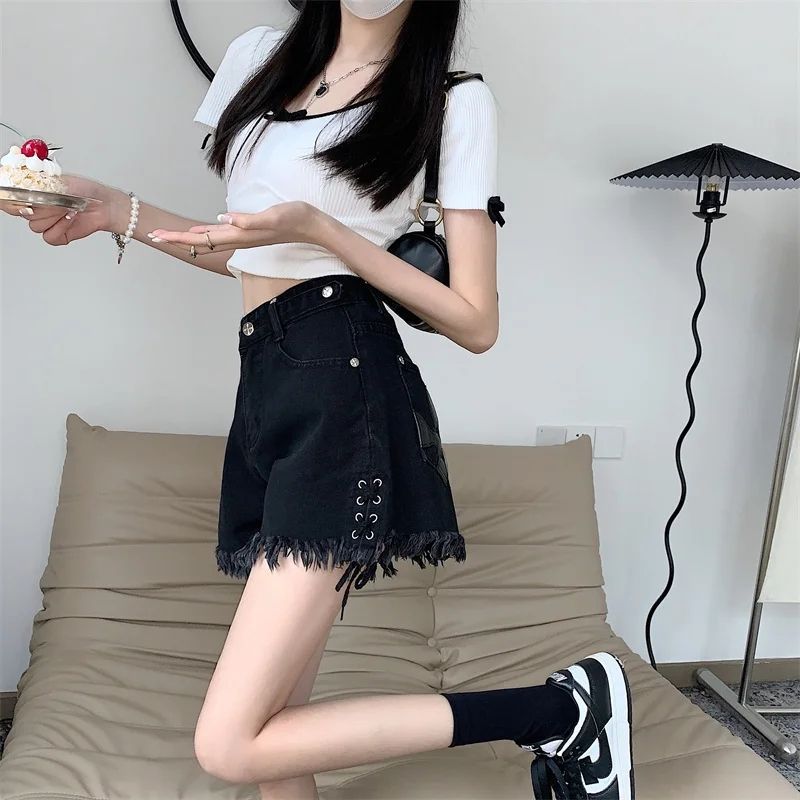 Picture of 2024 Hong Kong Style plus size Chubby Denim Shorts Women's Summer Sweet Cool Dark Style Strap Cross Flower Figure Hot Pants