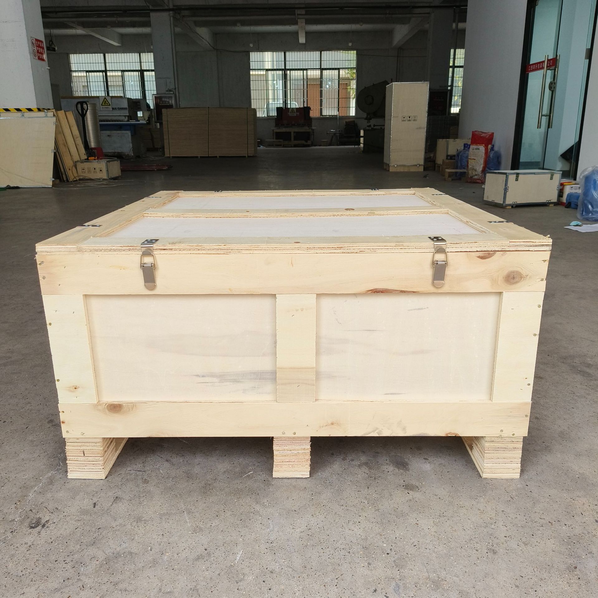 Picture of export wooden case non-fumigation large industrial equipment packaging wooden case plywood machinery equipment transport wooden case