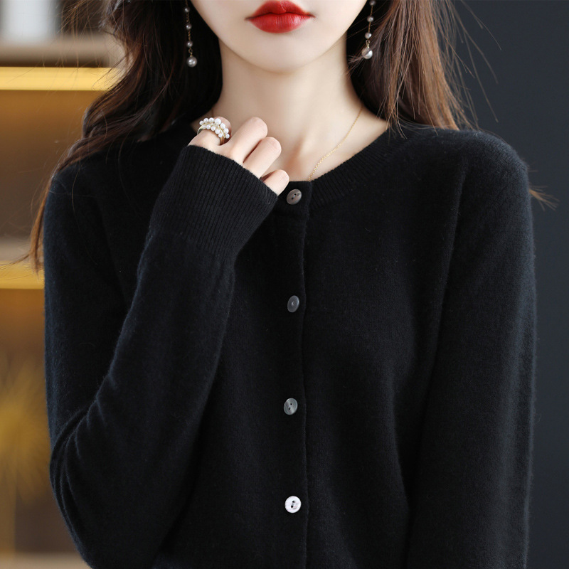 Picture of 2025 new knitted cardigan early spring crew neck sweater women's long sleeve solid color Joker coat women's clothing a generation of hair